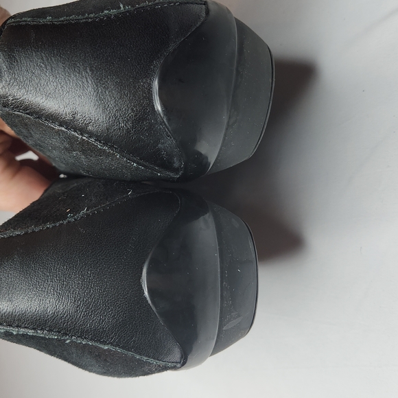 Dansko Olena Metallic Slip On Button Loafer, Copper Leather, 40 - Picture 5 of 10